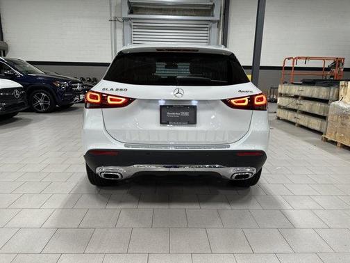 2022 Mercedes-Benz GLA 250 Base 4MATIC