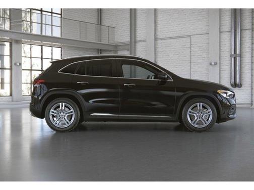 2022 Mercedes-Benz GLA 250 Base 4MATIC