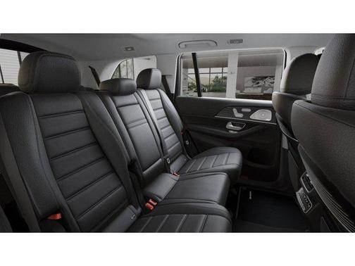 2026 Mercedes-Benz GLS 450 