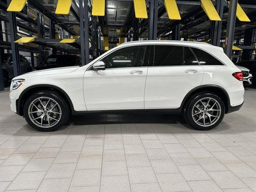 2022 Mercedes-Benz GLC 300 Base 4MATIC