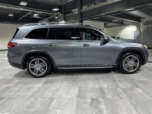 2022 Mercedes-Benz GLS 450 4MATIC