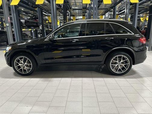 2022 Mercedes-Benz GLC 300 Base 4MATIC
