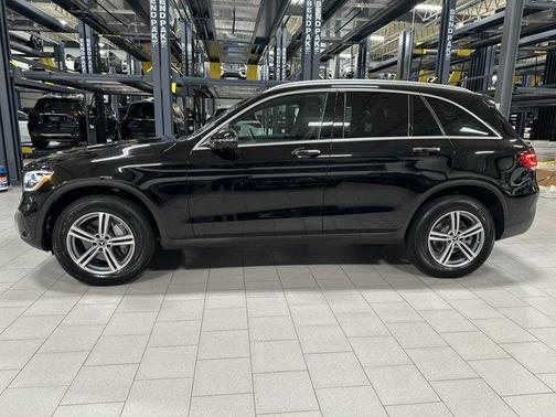 2022 Mercedes-Benz GLC 300 Base 4MATIC