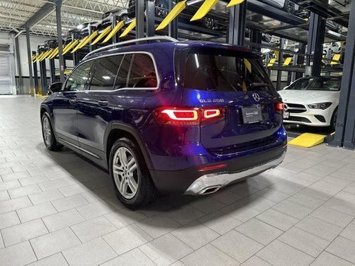 2022 Mercedes-Benz GLB 250 Base 4MATIC