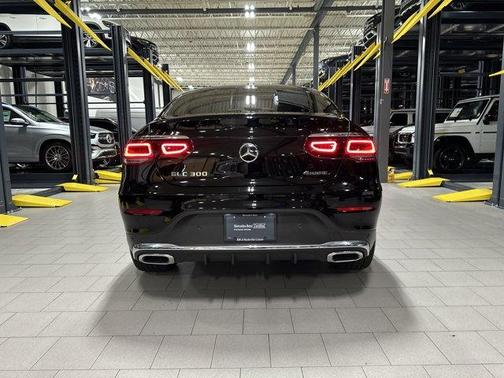 2022 Mercedes-Benz GLC 300 4MATIC Coupe