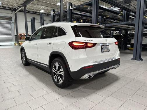 2025 Mercedes-Benz GLA 250 Base 4MATIC