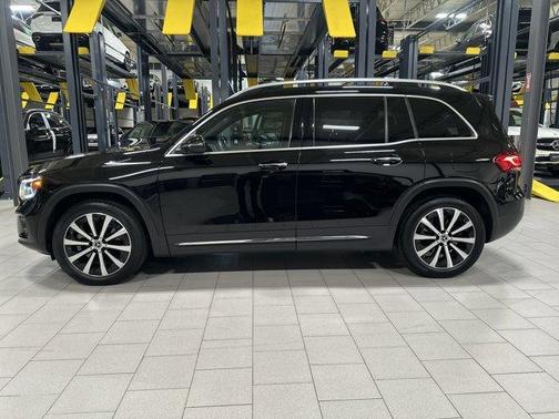 Midnight Black 2023 Mercedes-Benz GLB 250 Base 4MATIC