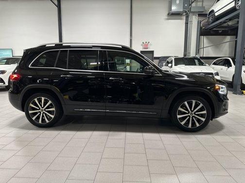 Midnight Black 2023 Mercedes-Benz GLB 250 Base 4MATIC