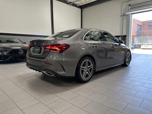2022 Mercedes-Benz A-Class A 220 4MATIC