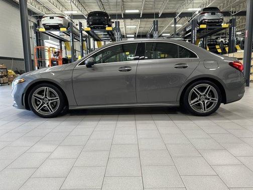 2022 Mercedes-Benz A-Class A 220 4MATIC