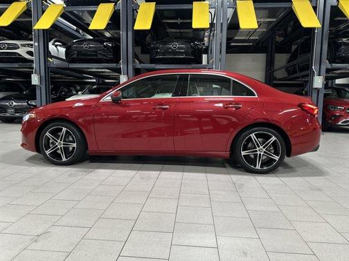 2022 Mercedes-Benz A-Class A 220 4MATIC
