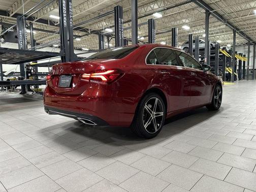 2022 Mercedes-Benz A-Class A 220 4MATIC