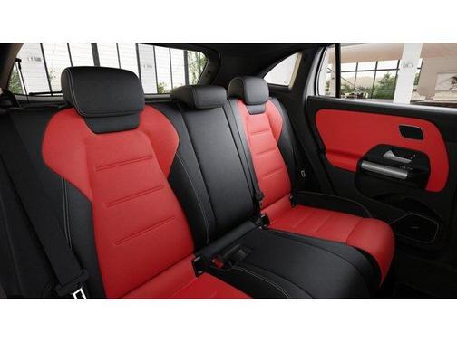 2025 Mercedes-Benz AMG GLA 35 Base