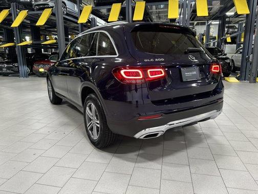 2022 Mercedes-Benz GLC 300 Base 4MATIC
