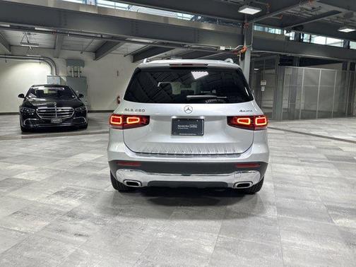 2022 Mercedes-Benz GLB 250 Base 4MATIC