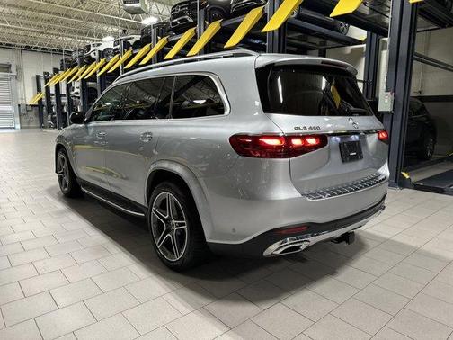 2025 Mercedes-Benz GLS 450 4MATIC