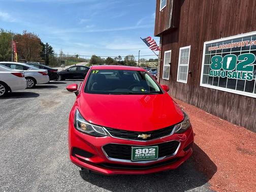 Red 2017 Chevrolet Cruze LT