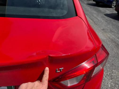 Red 2017 Chevrolet Cruze LT
