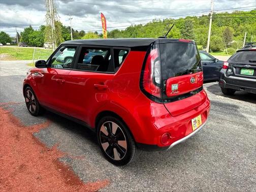 2017 Kia Soul +