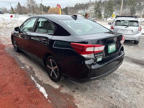 2019 Subaru Impreza 2.0i Premium