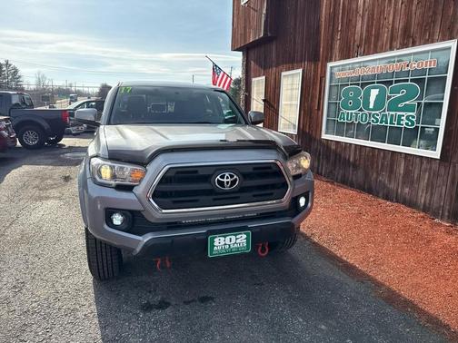 2017 Toyota Tacoma SR5