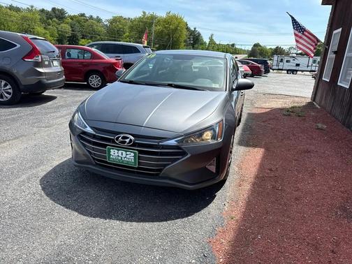 Machine Gray 2019 Hyundai ELANTRA SE