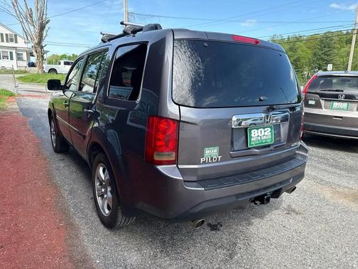 Modern Steel Metallic 2014 Honda Pilot EX-L