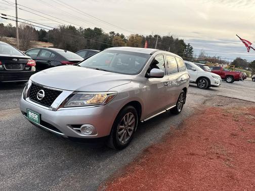 2015 Nissan Pathfinder SV