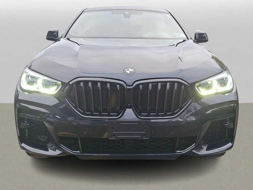 2022 BMW X6 M50i
