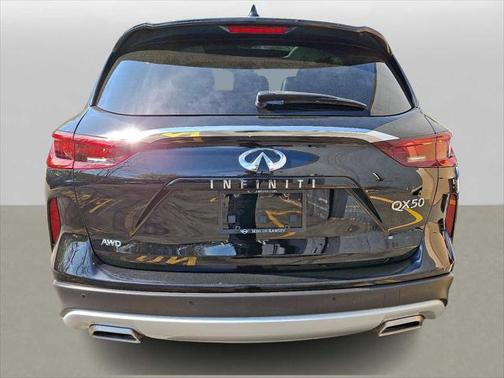 2022 INFINITI QX50 LUXE AWD