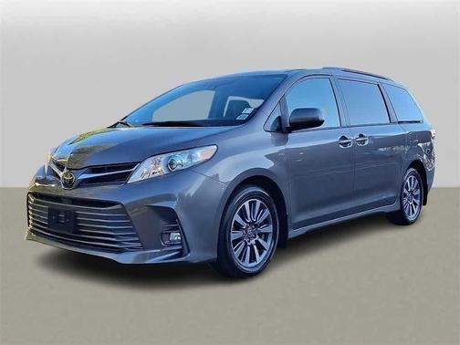 2020 Toyota Sienna XLE Premium