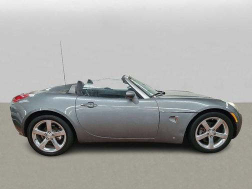 2007 Pontiac Solstice 2dr Convertible
