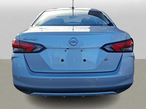 2023 Nissan Versa 1.6 S