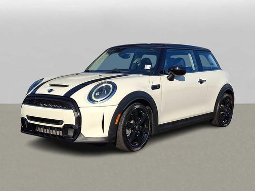 Pepper White 2022 MINI Hardtop Cooper S
