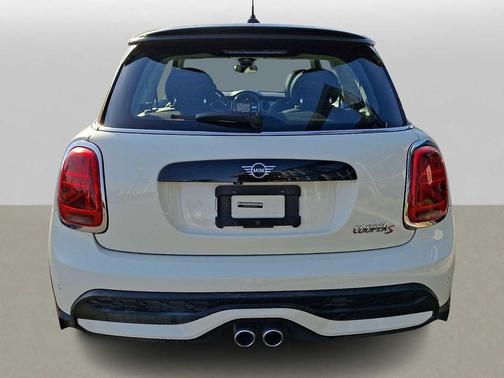 Pepper White 2022 MINI Hardtop Cooper S
