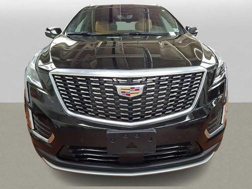 Stellar Black Metallic 2024 Cadillac XT5 Premium Luxury