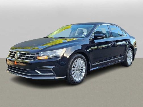 2017 Volkswagen Passat 1.8T SE