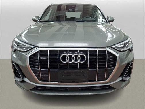2019 Audi Q3 2.0T S line Premium Plus