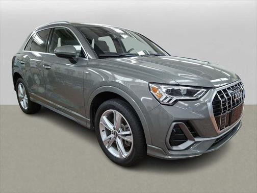 2019 Audi Q3 2.0T S line Premium Plus