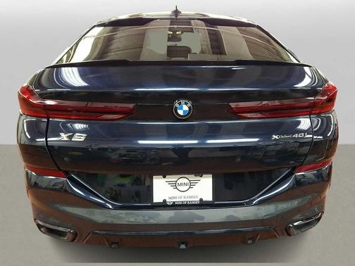 2022 BMW X6 xDrive40i