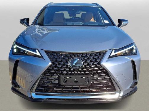 Iridium 2023 Lexus UX 250h Base