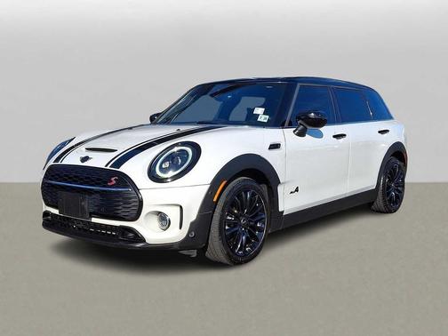 Nanuq White Metallic 2024 MINI Clubman Cooper S ALL4