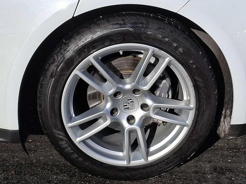 2018 Porsche Panamera 4