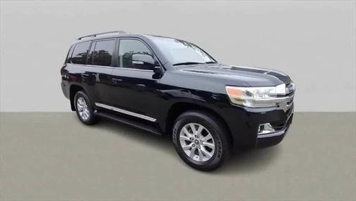 2017 Toyota Land Cruiser Base