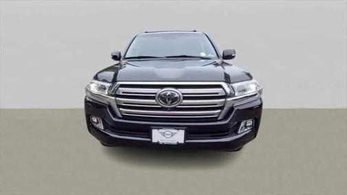 2017 Toyota Land Cruiser Base