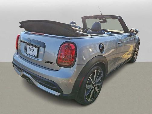 Melting Silver III Metallic 2024 MINI Convertible Cooper S