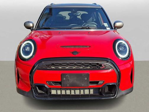 Chili Red 2023 MINI Hardtop Cooper S