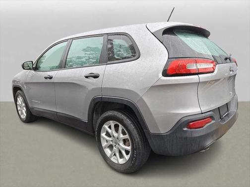 2015 Jeep Cherokee Sport