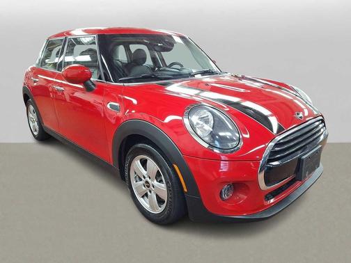Chili Red 2021 MINI Hardtop Cooper
