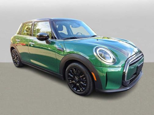2022 MINI Hardtop Cooper